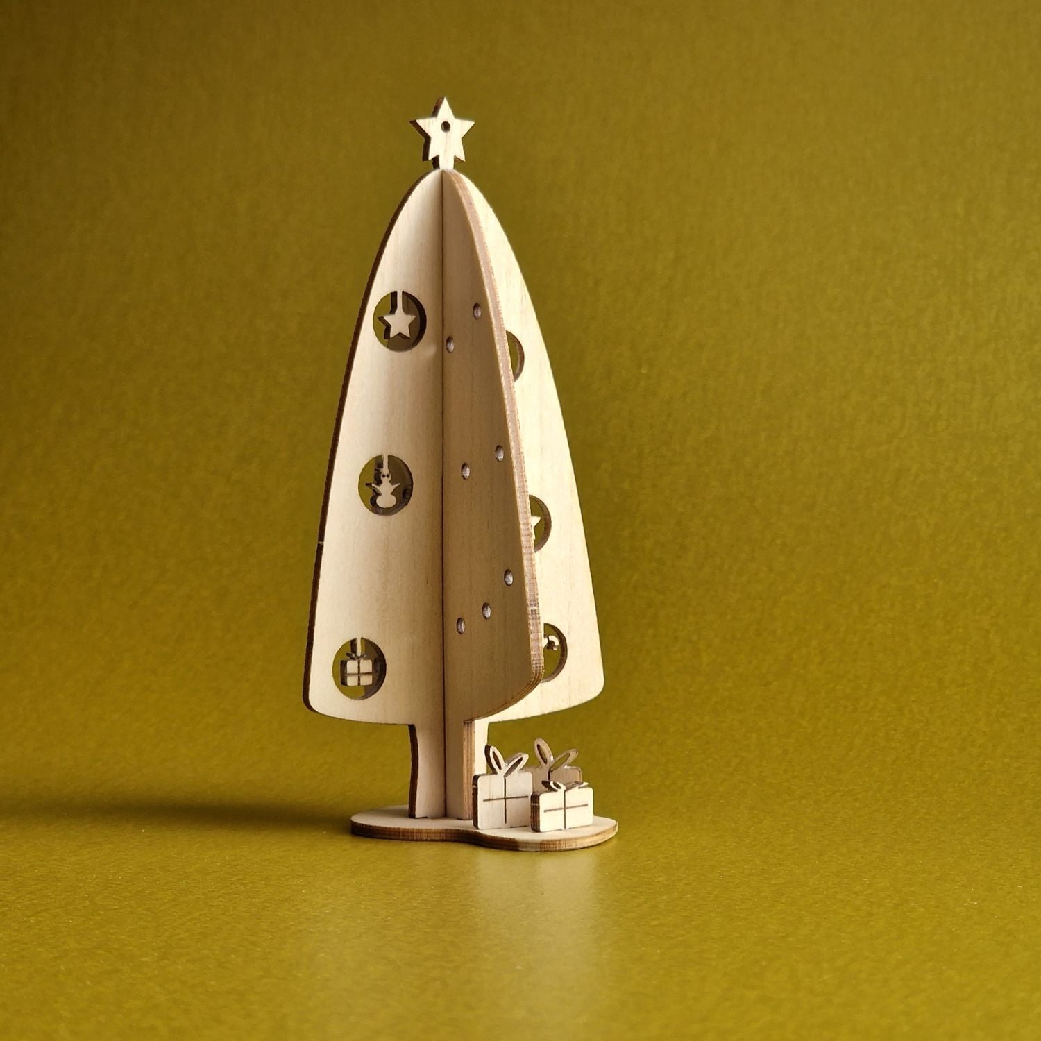 Wooden model Christmas tree ornament