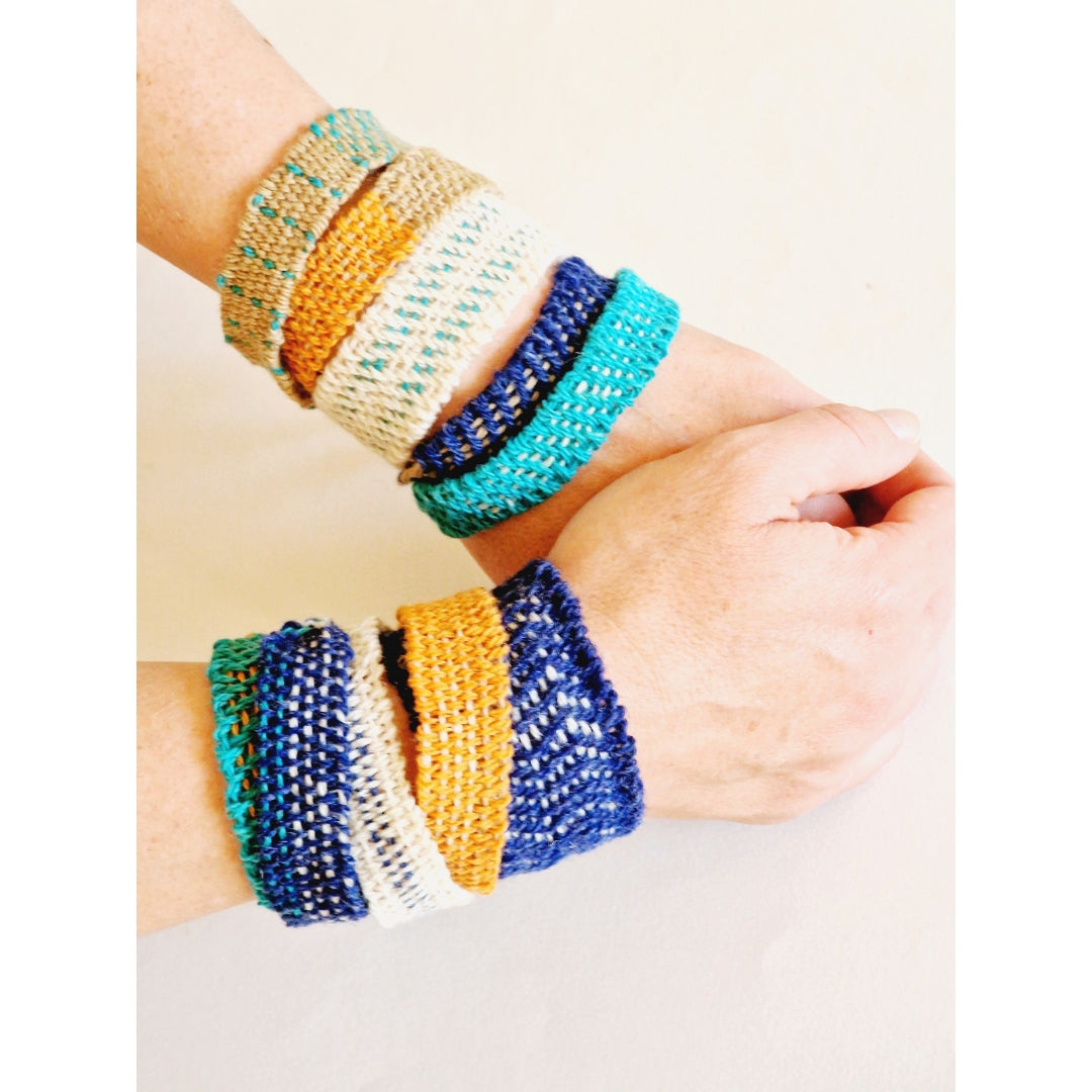 Bracelet weaving kits