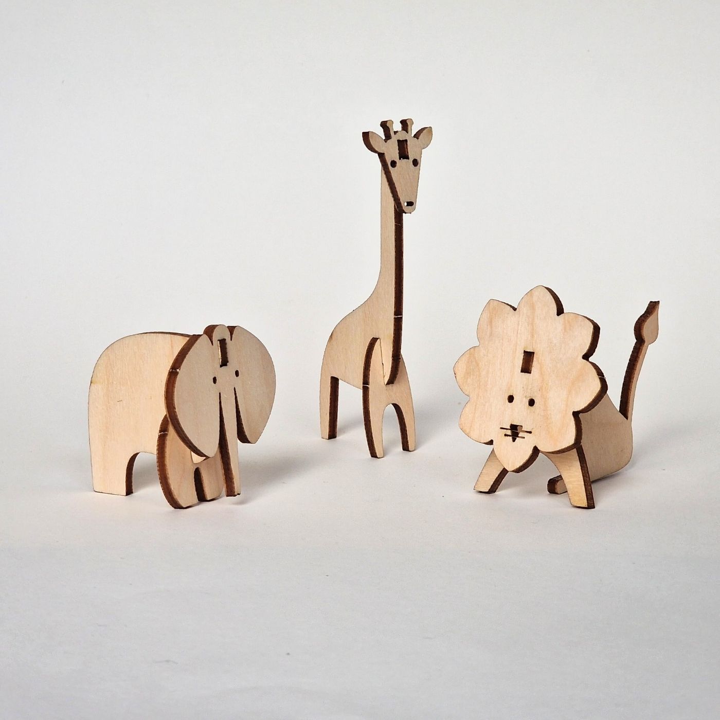 Safari animals - set of 3 - lion, elephant, giraffe